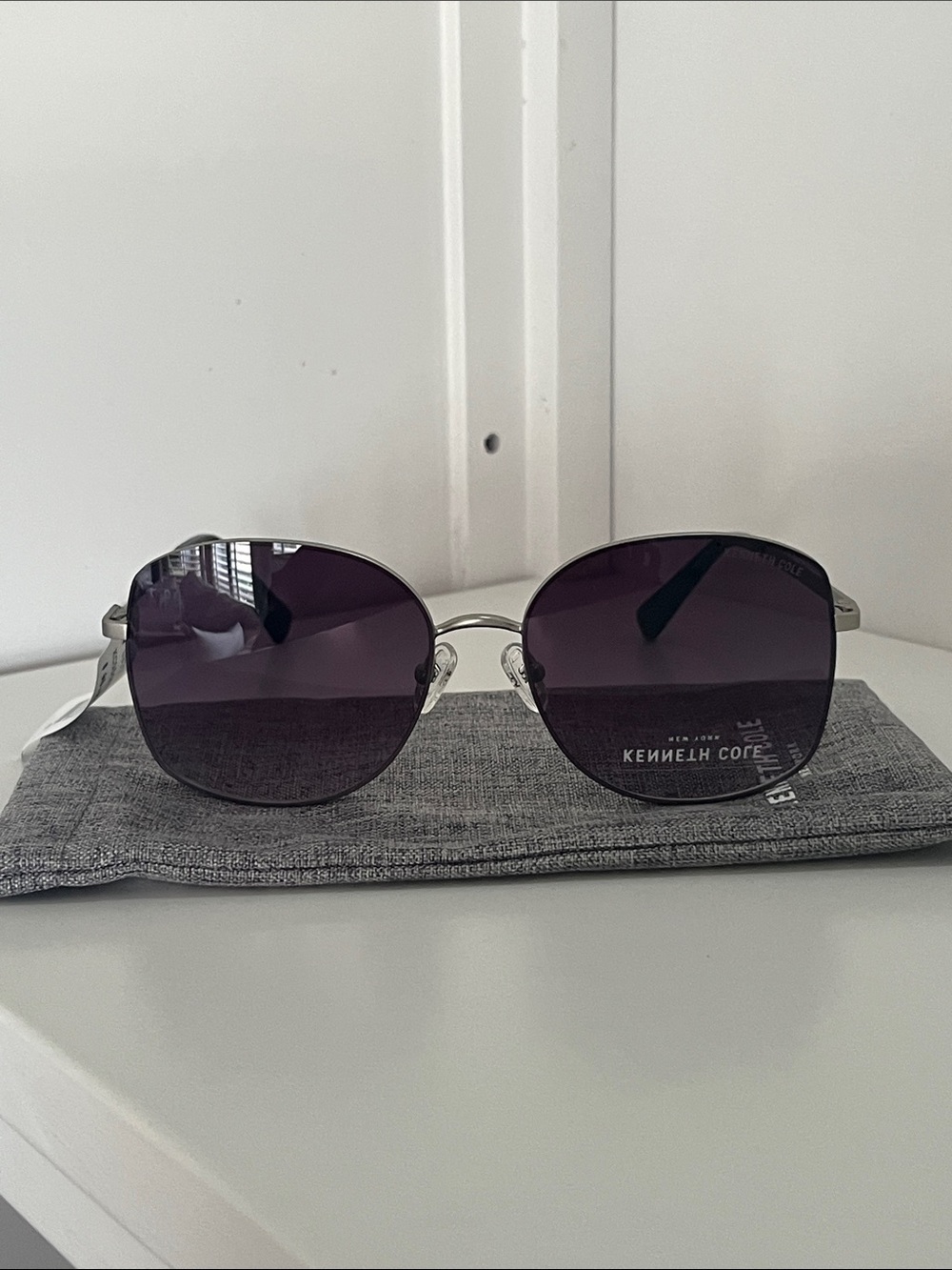 Kenneth Cole Oversized Gradient Lens Sunglasses NWT